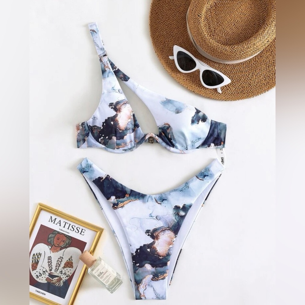 Women’s small one shoulder marble bikini